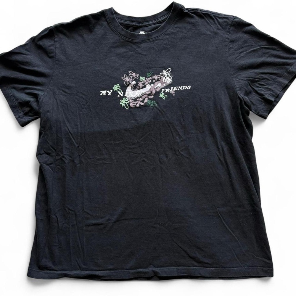 Nike Black Graphic T-Shirt size XL perfect condition
